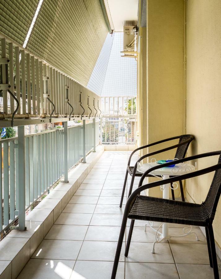 Classy 2 Bedroom Apartment Near Acropolis & Metro Athen Eksteriør billede