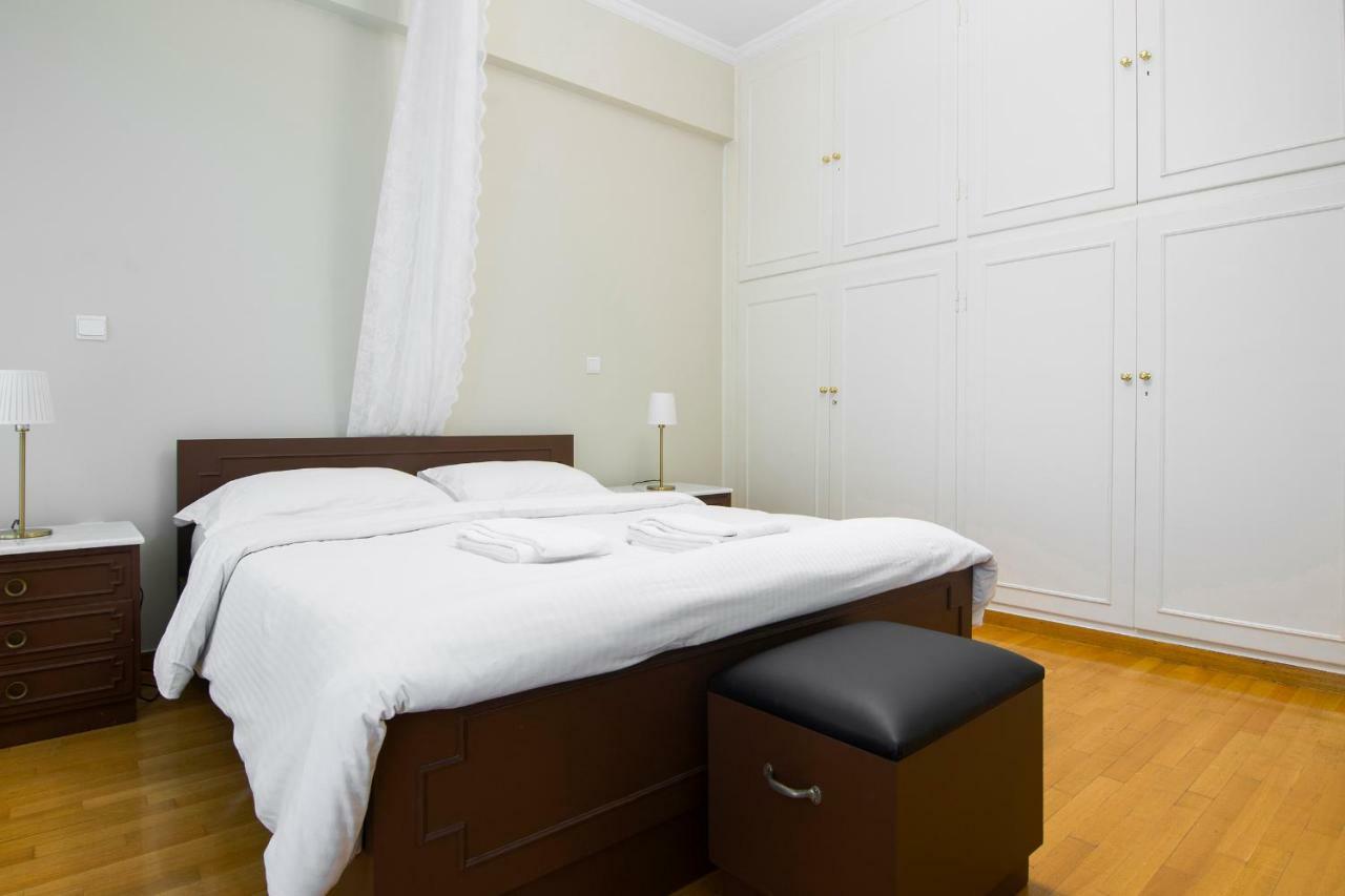 Classy 2 Bedroom Apartment Near Acropolis & Metro Athen Eksteriør billede